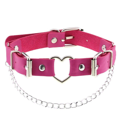 Buckles Heart Choker