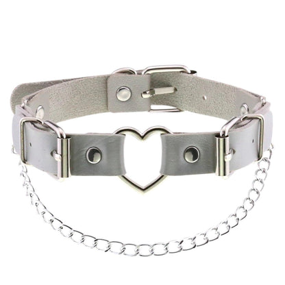 Buckles Heart Choker