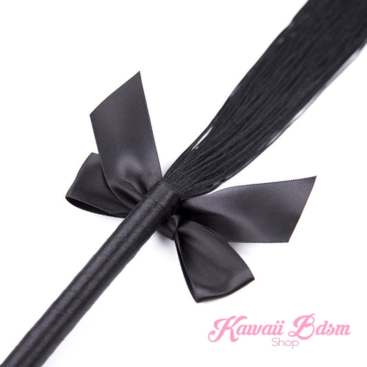 Cute Bow Flogger (11263769415)
