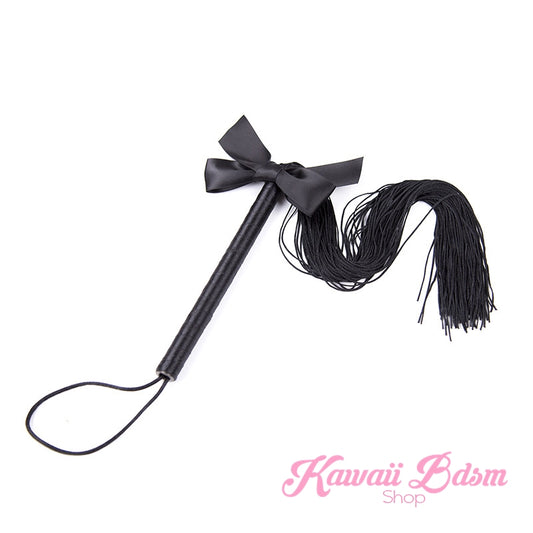 Cute Bow Flogger (11263769415)