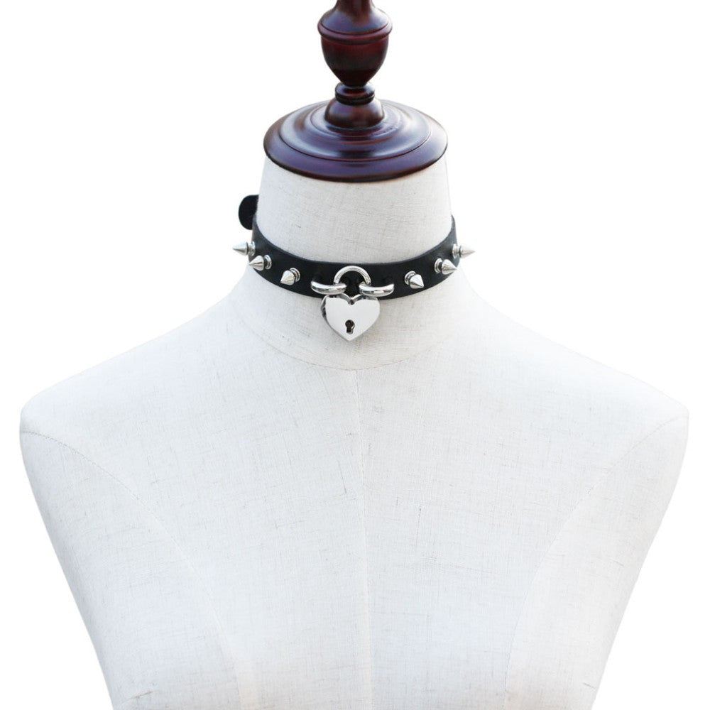 Sweetheart Collar (10956797831)