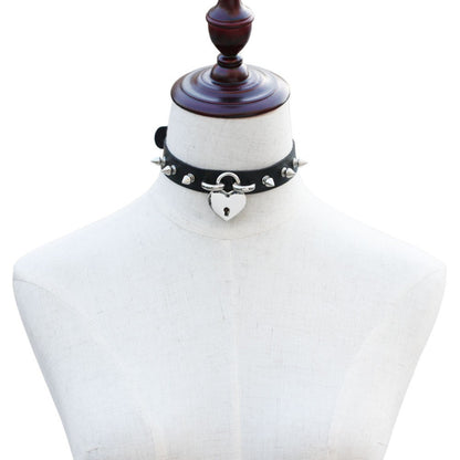 Sweetheart Collar (10956797831)