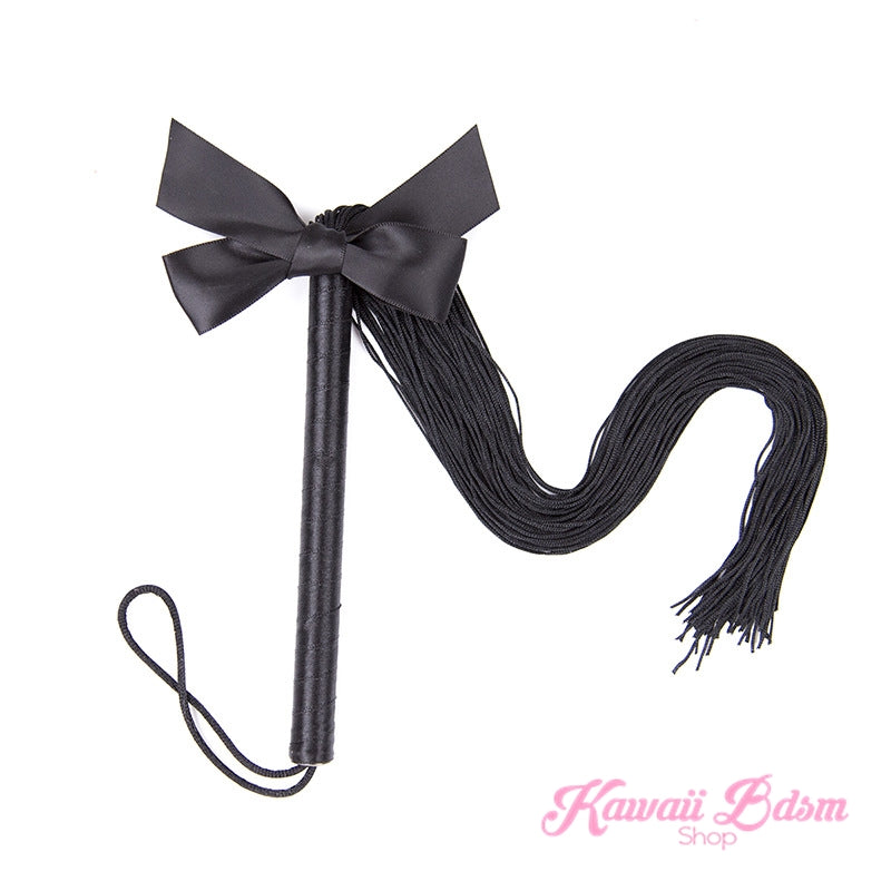 Cute Bow Flogger (11263769415)