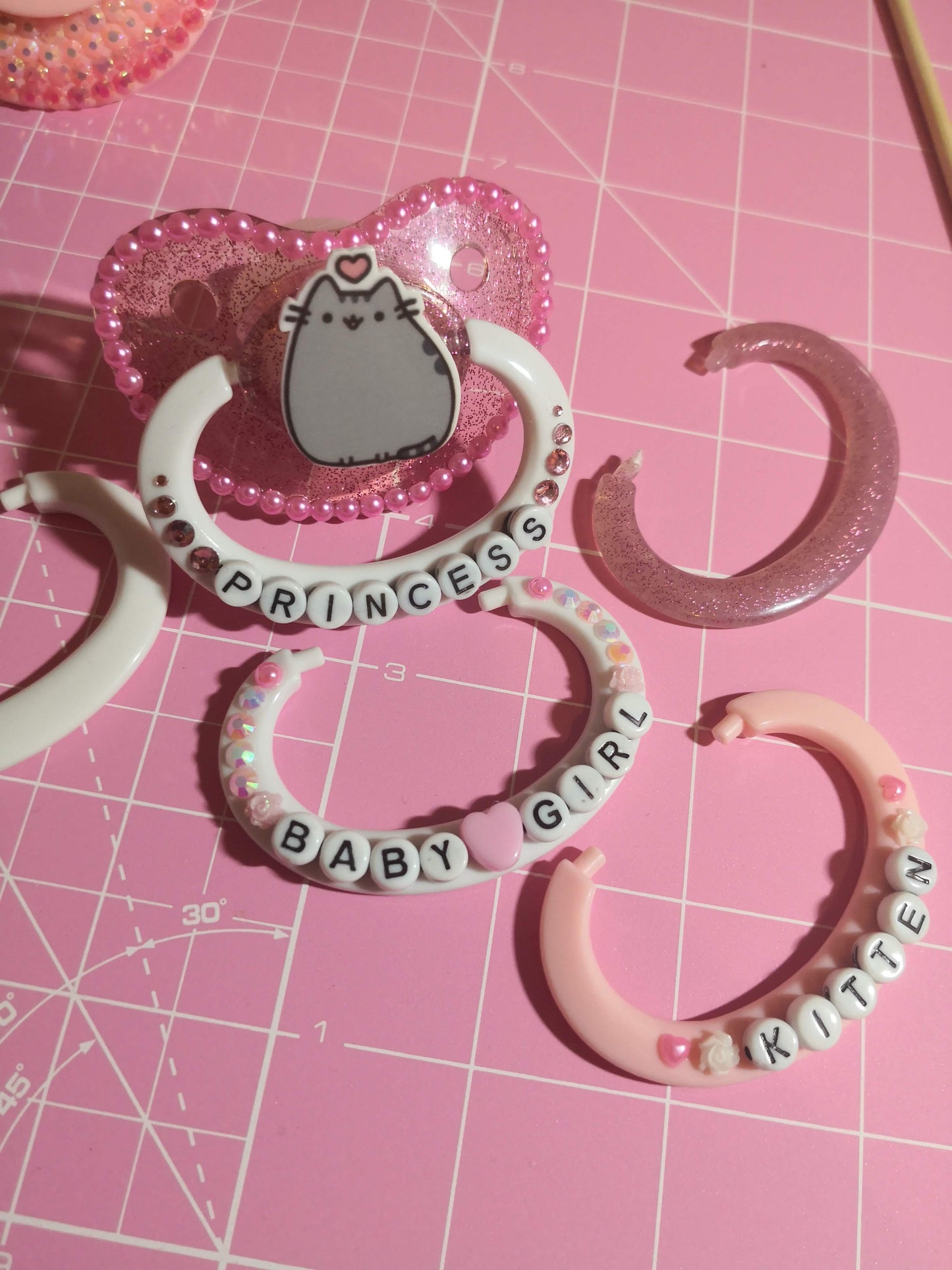 Slot for Custom Pacifier (5243920908450)